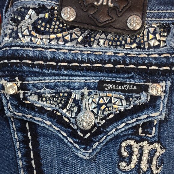Miss Me Easy Boot Embellished Size 25 Preowned Jeans - Picture 7 of 11